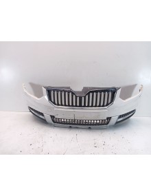 Recambio de paragolpes delantero para skoda yeti (5l) 2.0 tdi referencia OEM IAM 5L0807221F  