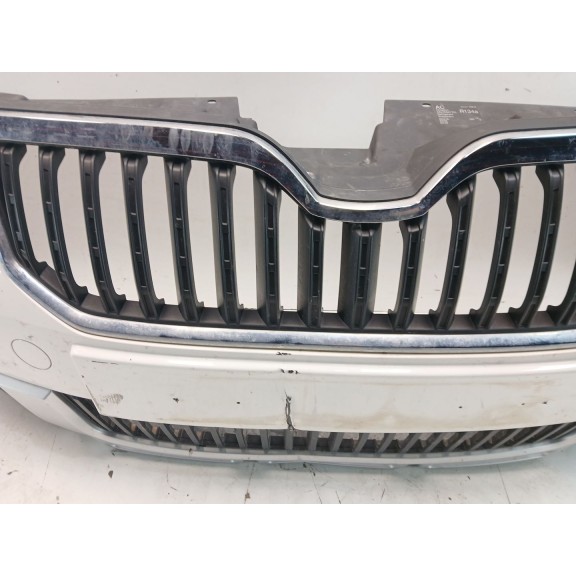 Recambio de paragolpes delantero para skoda yeti (5l) 2.0 tdi referencia OEM IAM 5L0807221F  