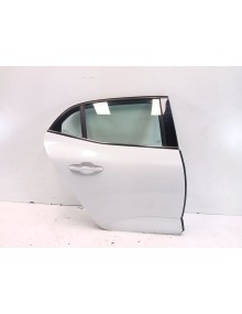 Recambio de puerta trasera derecha para renault megane iv hatchback (b9a/m/n_) 1.5 dci 110 (b9a3) referencia OEM IAM 821001172R 