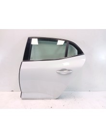 Recambio de puerta trasera izquierda para renault megane iv hatchback (b9a/m/n_) 1.5 dci 110 (b9a3) referencia OEM IAM 821015121