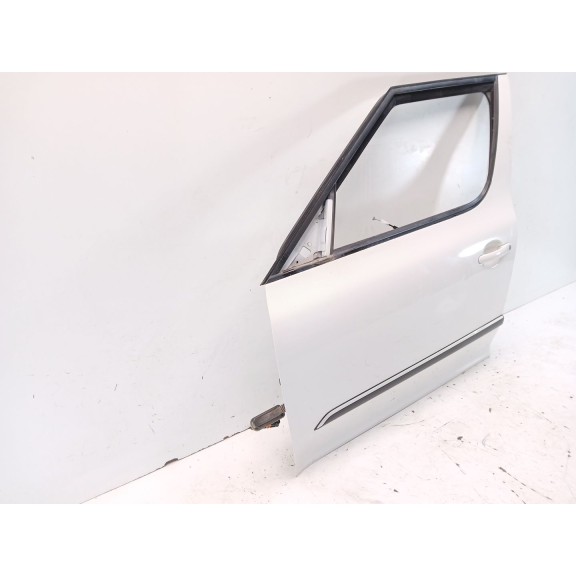 Recambio de puerta delantera izquierda para skoda yeti (5l) 2.0 tdi referencia OEM IAM 5L0831055  