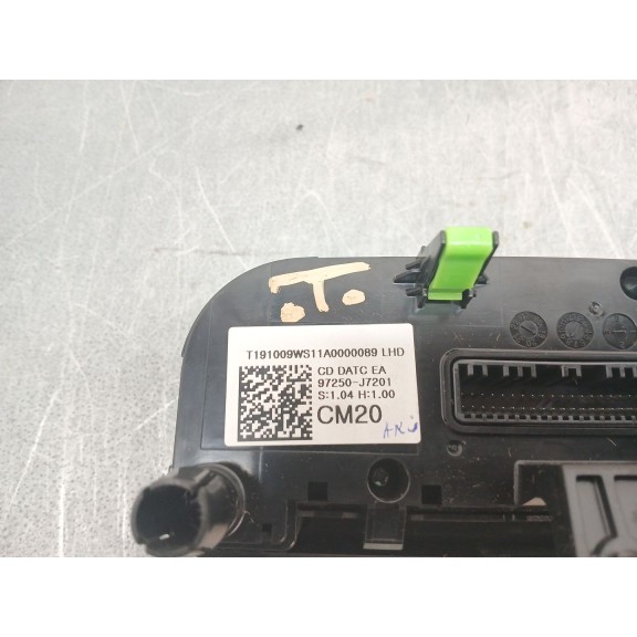 Recambio de mando climatizador para kia xceed (cd) 1.4 t-gdi referencia OEM IAM 97250j7201  