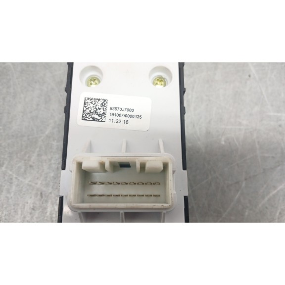 Recambio de mando elevalunas delantero izquierdo para kia xceed (cd) 1.4 t-gdi referencia OEM IAM 93571J7000  
