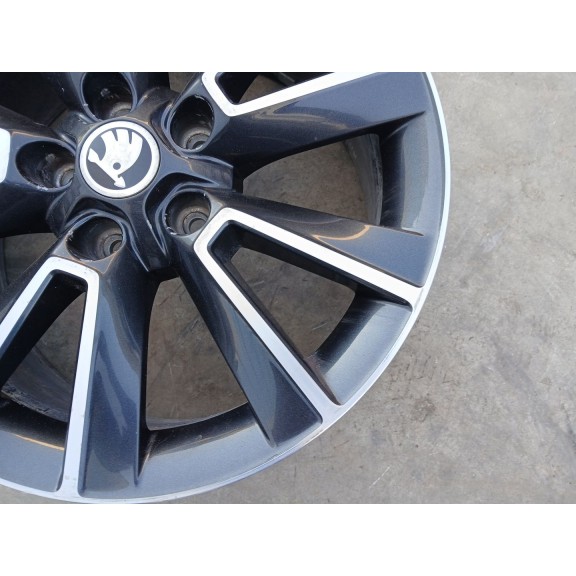 Recambio de llanta para skoda yeti (5l) 2.0 tdi referencia OEM IAM 5L0601025F X1 17 PULGADAS