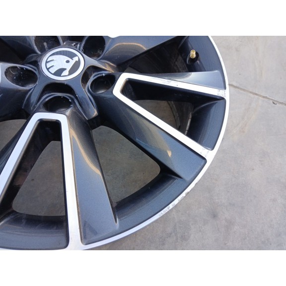 Recambio de llanta para skoda yeti (5l) 2.0 tdi referencia OEM IAM 5L0601025F X1 17 PULGADAS