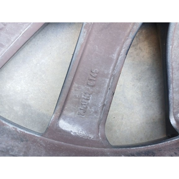 Recambio de llanta para skoda yeti (5l) 2.0 tdi referencia OEM IAM  X1 17 PULGADAS