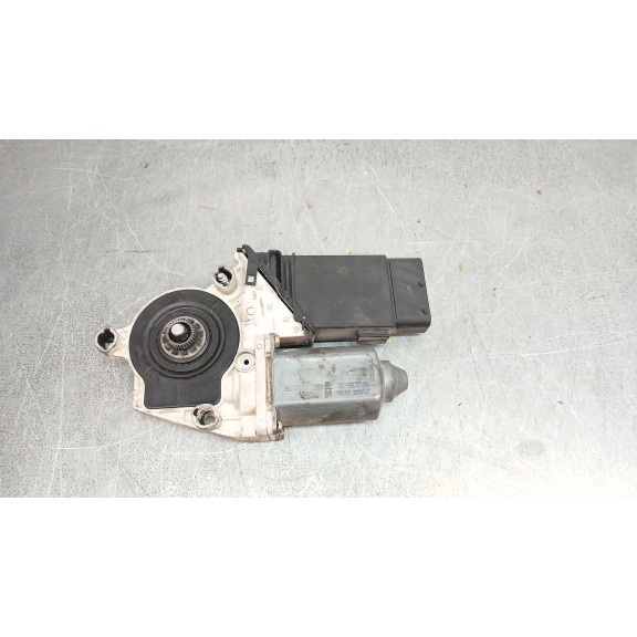 Recambio de elevalunas delantero izquierdo para volkswagen new beetle (9c1, 1c1) 1.9 tdi referencia OEM IAM 1C0837655C  