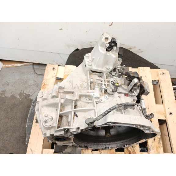 Recambio de caja cambios para kia xceed (cd) 1.4 t-gdi referencia OEM IAM WKJ6L / 4300032AE1  