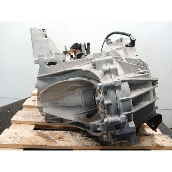 Recambio de caja cambios para kia xceed (cd) 1.4 t-gdi referencia OEM IAM WKJ6L / 4300032AE1  