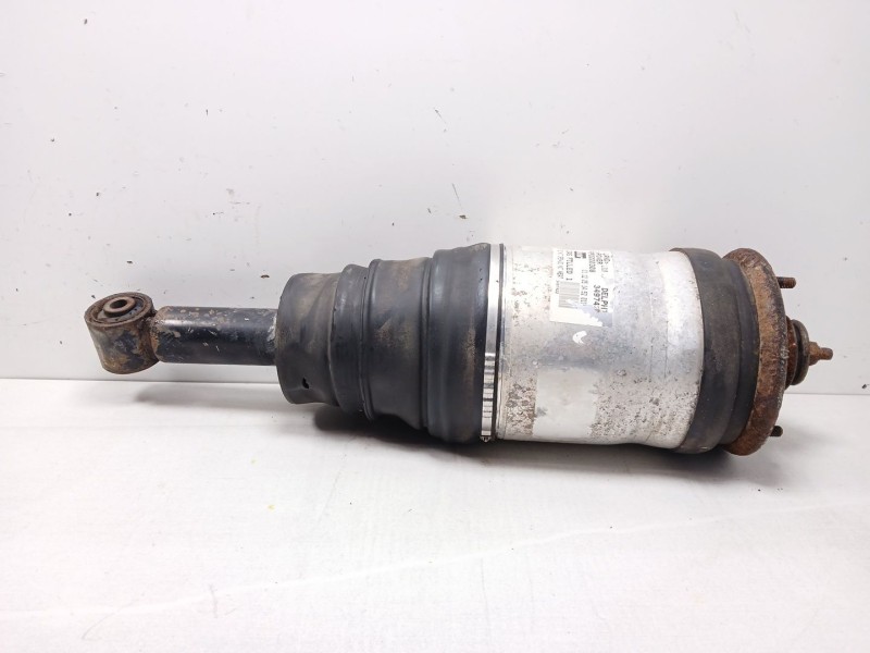 Recambio de amortiguador trasero izquierdo para land rover discovery 4.4 v8 cat referencia OEM IAM RPD000308  