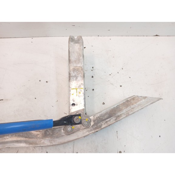 Recambio de refuerzo paragolpes delantero para bmw 1 (f21) 118 d referencia OEM IAM 51117255393  