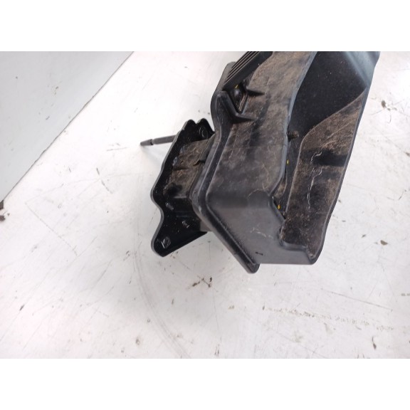 Recambio de refuerzo paragolpes trasero para kia ev3 referencia OEM IAM 86631EV000  