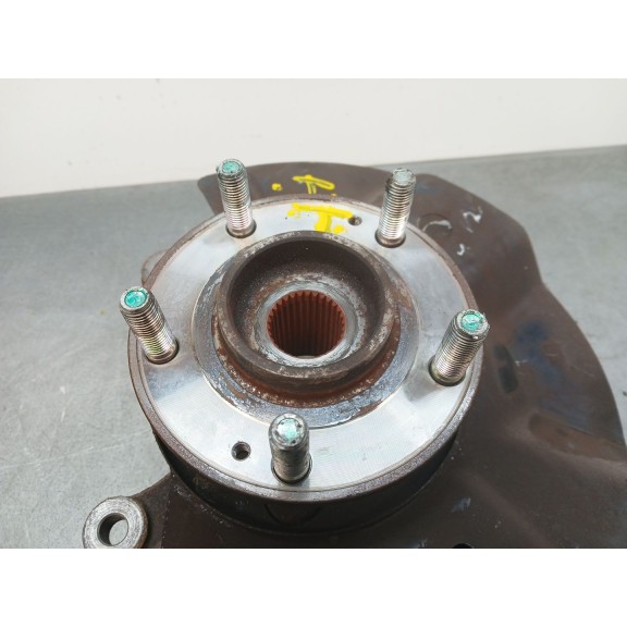 Recambio de mangueta delantera derecha para kia sorento ii (xm) 2.2 crdi referencia OEM IAM 517162P500  