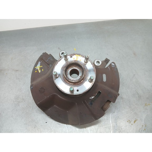 Recambio de mangueta delantera izquierda para kia sorento ii (xm) 2.2 crdi referencia OEM IAM 517152P500  