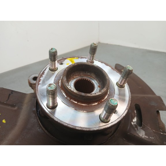 Recambio de mangueta delantera izquierda para kia sorento ii (xm) 2.2 crdi referencia OEM IAM 517152P500  