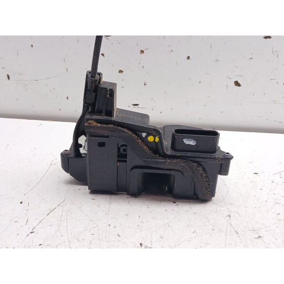 Recambio de cerradura puerta delantera derecha para omoda 5 referencia OEM IAM 554001266aa  