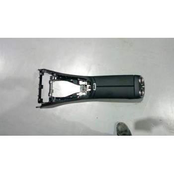 CONSOLA CENTRAL A105852206C APOYABRAZOS 