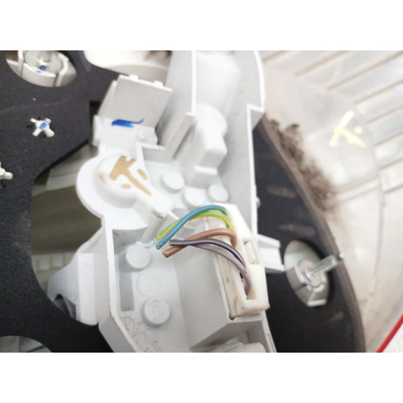 Recambio de piloto trasero izquierdo para bmw 1 (e81) 116 d referencia OEM IAM 63216924501  