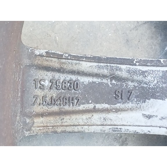 Recambio de llanta para chrysler 300c (lx, le) 3.0 crd referencia OEM IAM 82209396.  