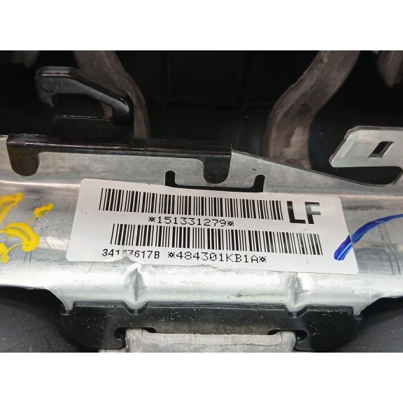 Recambio de volante para nissan juke (f15) 1.2 dig-t referencia OEM IAM 34127617b  