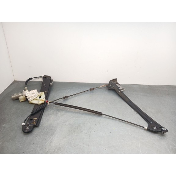 Recambio de elevalunas delantero izquierdo para bmw 1 (e81) 116 d referencia OEM IAM 51337165595  