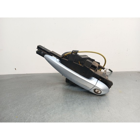 Recambio de cerradura puerta delantera izquierda para bmw 1 (e81) 116 d referencia OEM IAM 51217202143 7229461 