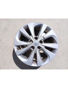 Recambio de llanta para toyota auris touring sports (e18) hybrid active referencia OEM IAM   