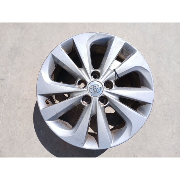 Recambio de llanta para toyota auris touring sports (e18) hybrid active referencia OEM IAM   