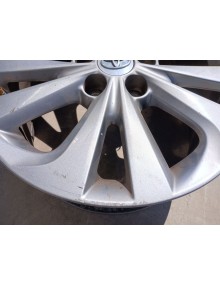 Recambio de llanta para toyota auris touring sports (e18) hybrid active referencia OEM IAM    2