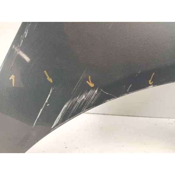 Recambio de aleta delantera derecha para opel insignia a (g09) 1.6 cdti (68) referencia OEM IAM 13277521  