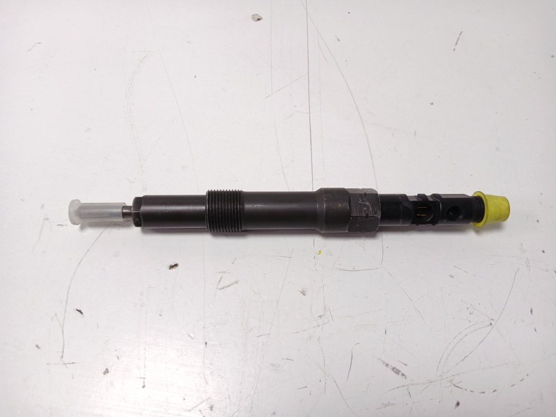 Recambio de inyector para ford mondeo berlina (ge) ambiente referencia OEM IAM 2C1Q9K546BA  