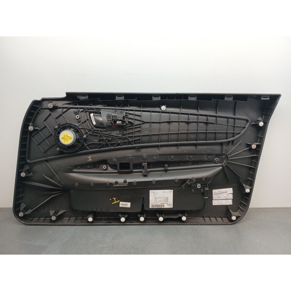 Recambio de guarnecido puerta delantera izquierda para bmw 1 (e81) 116 d referencia OEM IAM 10628510 9277930 