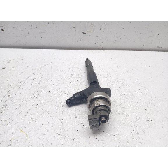 Recambio de inyector para opel zafira b essentia referencia OEM IAM 973762703  