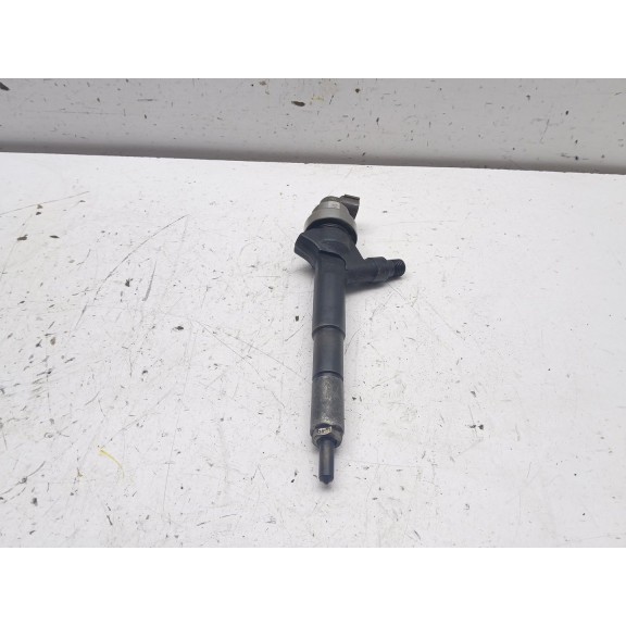Recambio de inyector para opel zafira b essentia referencia OEM IAM 973762703  