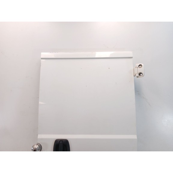 Recambio de puerta trasera derecha para peugeot boxer furgoneta 2.2 hdi 110 referencia OEM IAM 8703G1  