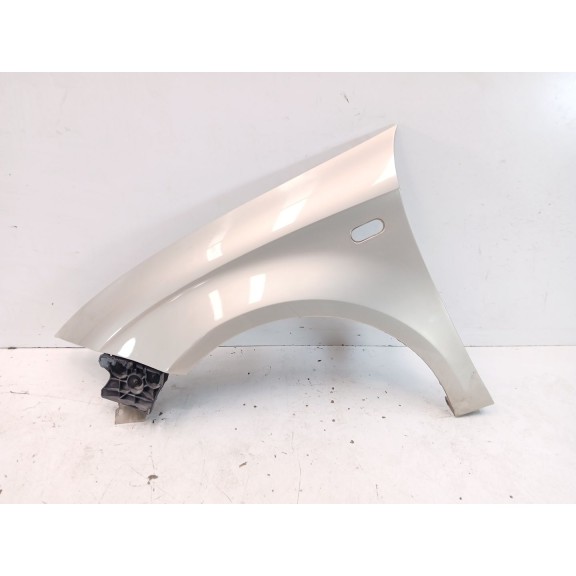 Recambio de aleta delantera izquierda para seat altea (5p1) 1.9 tdi referencia OEM IAM 5P0821021A  