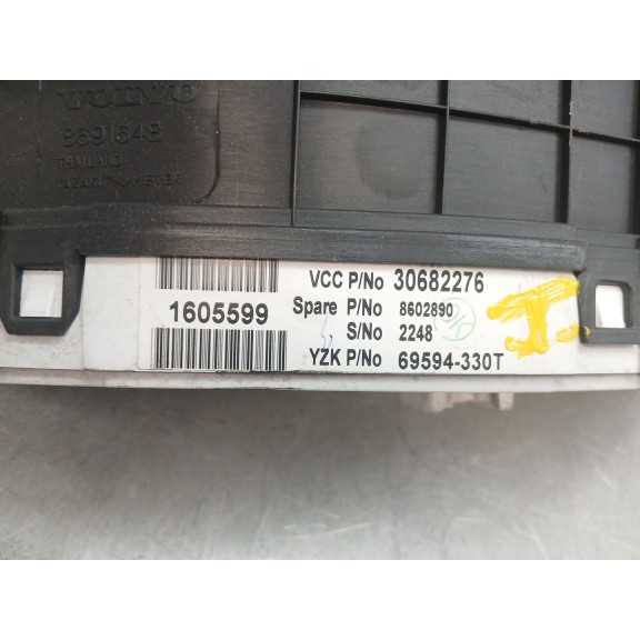 Recambio de cuadro instrumentos para volvo xc90 2.4 diesel cat referencia OEM IAM 39873783 30682276 