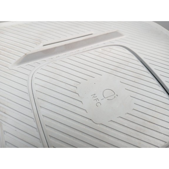 Recambio de apoyabrazos central para kia ev3 referencia OEM IAM   