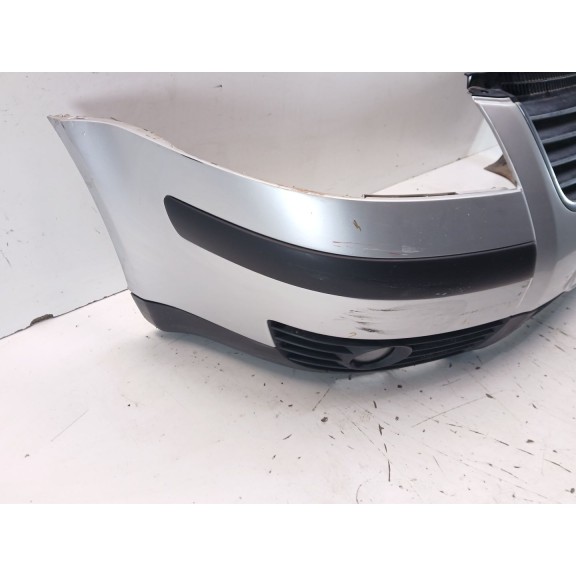 Recambio de paragolpes delantero para volkswagen passat b5.5 (3b3) 1.9 tdi referencia OEM IAM   