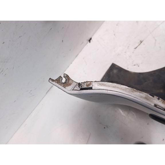 Recambio de paragolpes delantero para volkswagen passat b5.5 (3b3) 1.9 tdi referencia OEM IAM   