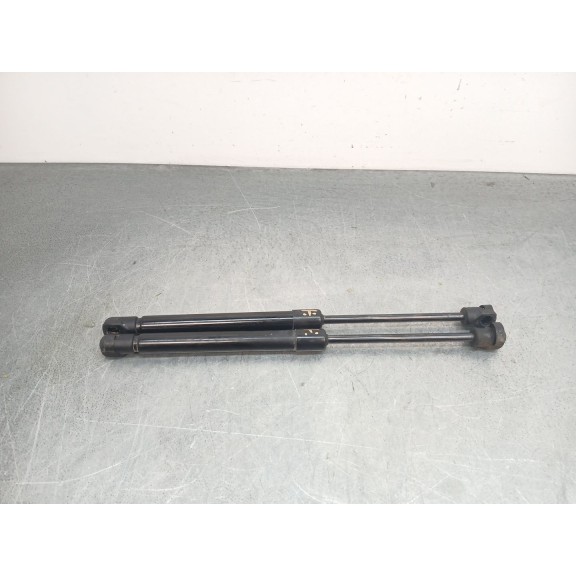 Recambio de amortiguadores capo para omoda 5 referencia OEM IAM 554001727aa  