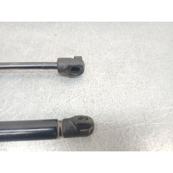 Recambio de amortiguadores capo para omoda 5 referencia OEM IAM 554001727aa  