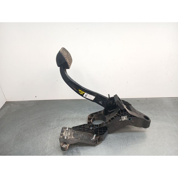Recambio de pedal freno para omoda 5 referencia OEM IAM 204000920aa  