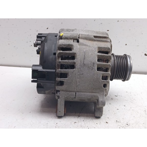 Recambio de alternador para seat leon st (5f8) x-perience 4drive referencia OEM IAM 04l903023h 218064365 2627026g