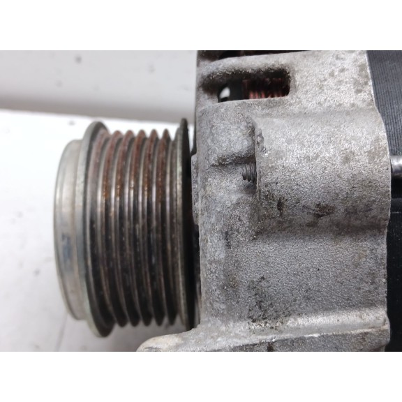 Recambio de alternador para kia stonic (ybcuv) drive referencia OEM IAM 3730004950 8400383 