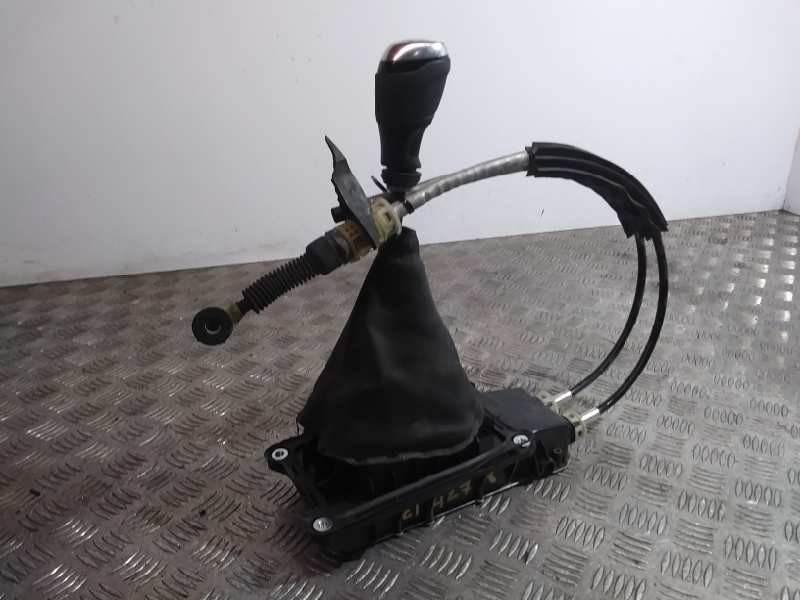 Recambio de palanca cambio para renault clio iv limited referencia OEM IAM 9615809  