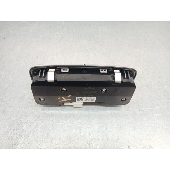 Recambio de luz interior para omoda 5 referencia OEM IAM 605000745aa  