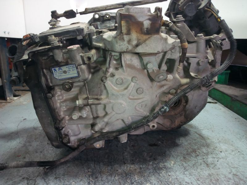 Recambio de caja cambios para citroën c4 picasso intensive referencia OEM IAM 20GE23 209.606KM AUTOMÁTICA