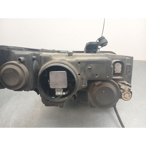 Recambio de faro izquierdo para saab 9-5 station wagon (ys3e) 1.9 tid referencia OEM IAM   