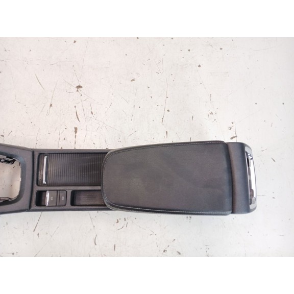 Recambio de apoyabrazos central para skoda octavia iv (nx3, nn3, pv3) 1.5 tsi referencia OEM IAM   